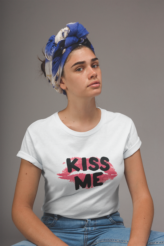 "KISS ME" Bold Lip Print Cotton Tee
