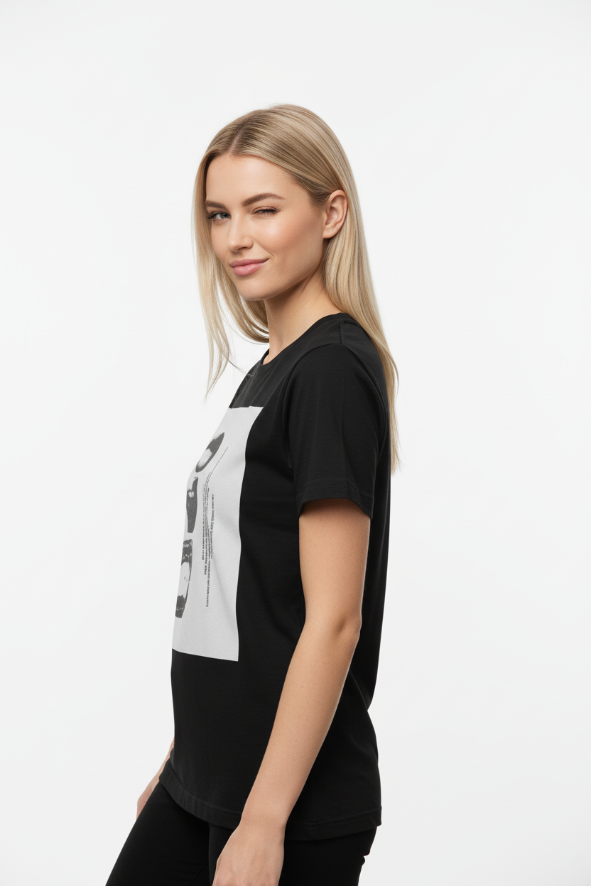 Abstract Lips Graphic T-Shirt for Women – Street Style Statement Tee