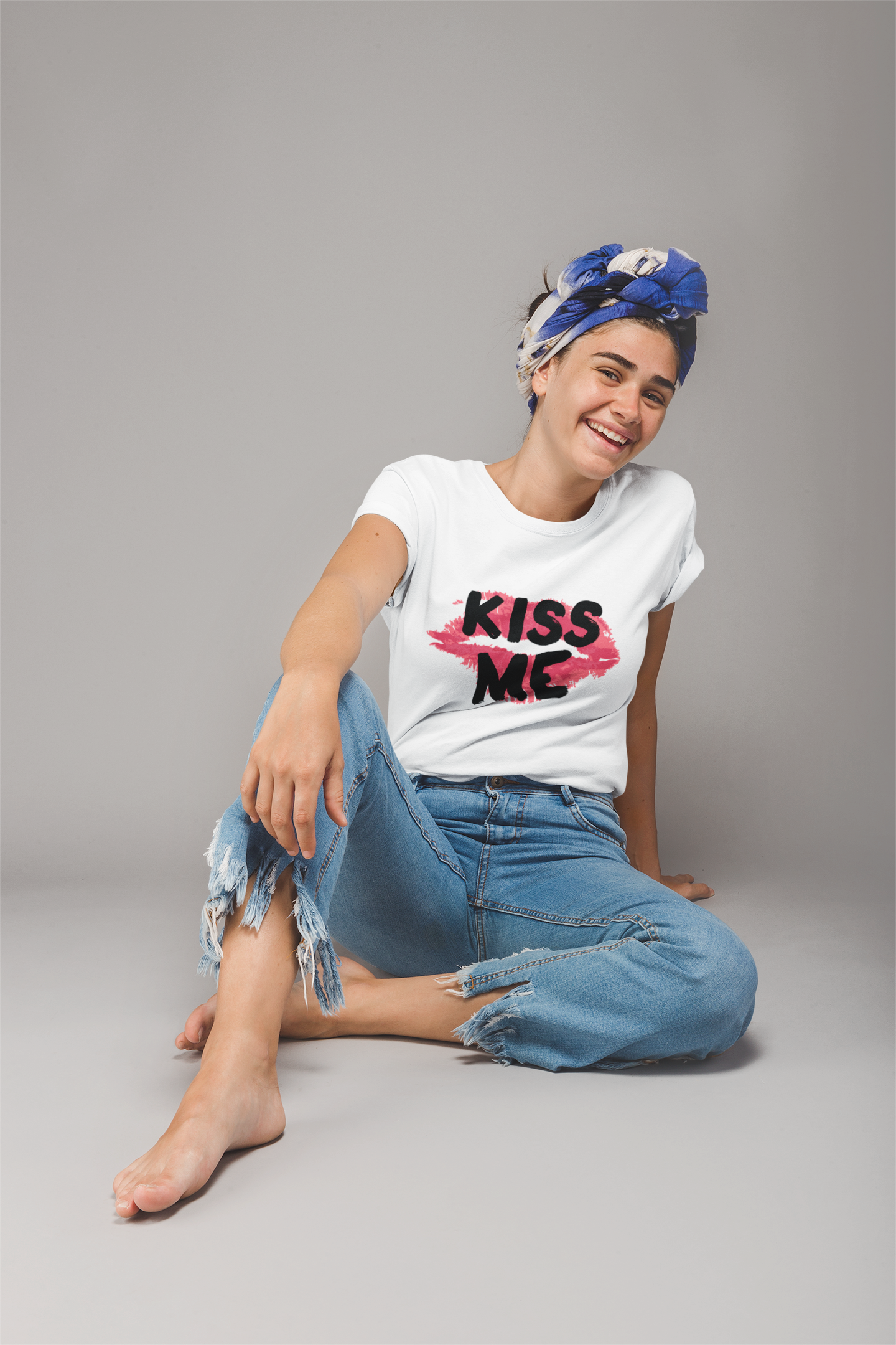 "KISS ME" Bold Lip Print Cotton Tee